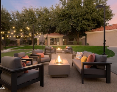 3636 E Inverness Avenue - Photo Thumbnail 13
