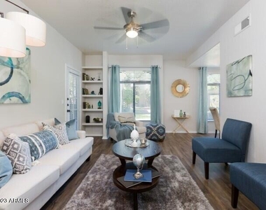 3636 E Inverness Avenue - Photo Thumbnail 1