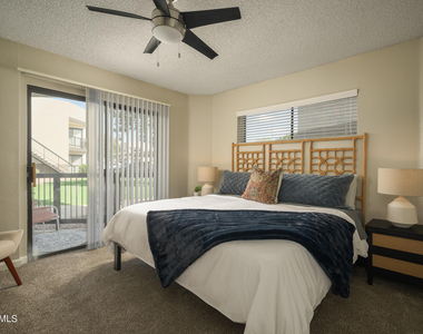 1440 S Val Vista Drive - Photo Thumbnail 3