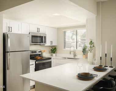1440 S Val Vista Drive - Photo Thumbnail 2