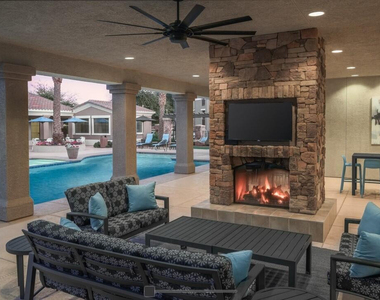 2910 S Greenfield Road - Photo Thumbnail 7