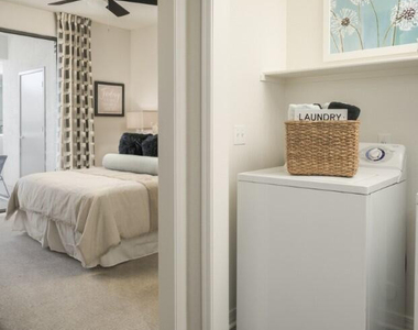 2910 S Greenfield Road - Photo Thumbnail 7