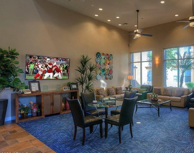 110 W Bell Road - Photo Thumbnail 7