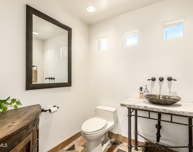 1063 N Boulder Drive - Photo Thumbnail 37