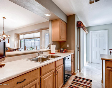 14402 N Ibsen Drive - Photo Thumbnail 10