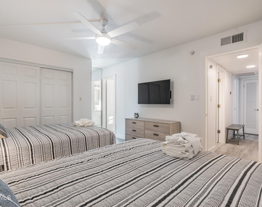 7401 E Northland Drive - Photo Thumbnail 15