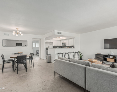 7401 E Northland Drive - Photo Thumbnail 6
