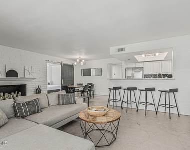7401 E Northland Drive - Photo Thumbnail 4