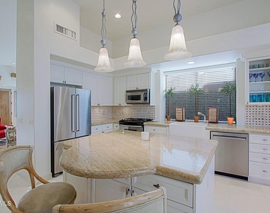 32782 N 71st Street - Photo Thumbnail 12