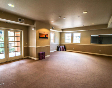 14575 W Mountain View Boulevard - Photo Thumbnail 22