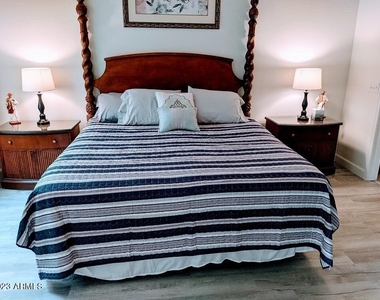 14575 W Mountain View Boulevard - Photo Thumbnail 10