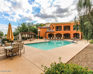 14575 W Mountain View Boulevard - Photo Thumbnail 26