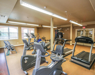 14575 W Mountain View Boulevard - Photo Thumbnail 23