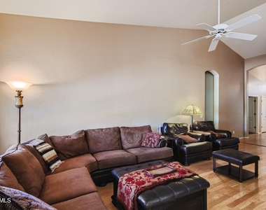 3060 N Ridgecrest -- - Photo Thumbnail 4