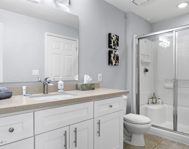 7009 E Acoma Drive - Photo Thumbnail 9