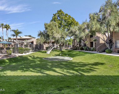 7009 E Acoma Drive - Photo Thumbnail 17