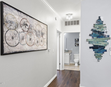 7009 E Acoma Drive - Photo Thumbnail 5