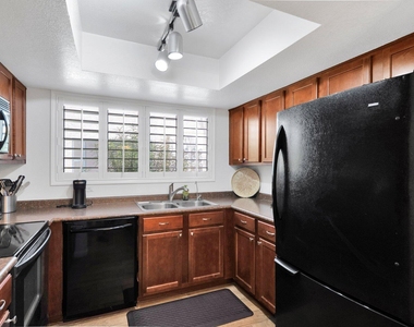 9990 N Scottsdale Road - Photo Thumbnail 9