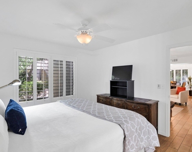 9990 N Scottsdale Road - Photo Thumbnail 14