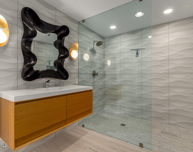 5222 N Saddle Rock Drive - Photo Thumbnail 22