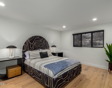 5222 N Saddle Rock Drive - Photo Thumbnail 19