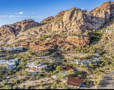 5222 N Saddle Rock Drive - Photo Thumbnail 38