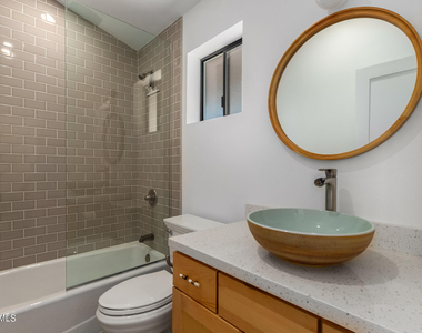 5222 N Saddle Rock Drive - Photo Thumbnail 35