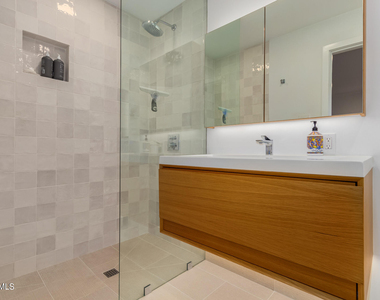 5222 N Saddle Rock Drive - Photo Thumbnail 20