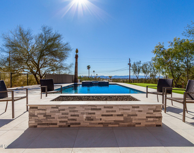 5222 N Saddle Rock Drive - Photo Thumbnail 26