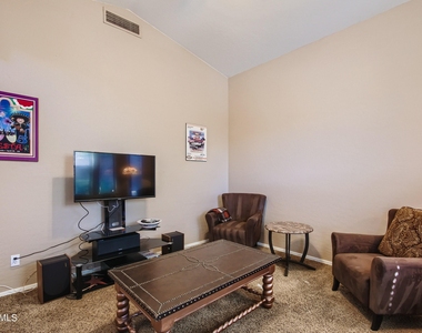 3060 N Ridgecrest -- - Photo Thumbnail 14