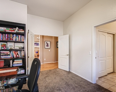 3060 N Ridgecrest -- - Photo Thumbnail 11