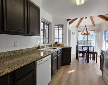 11011 N 92nd Street - Photo Thumbnail 13