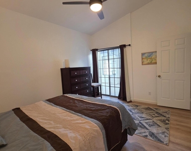 11011 N 92nd Street - Photo Thumbnail 28