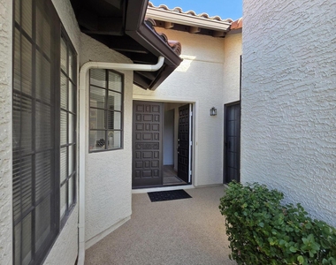 11011 N 92nd Street - Photo Thumbnail 5