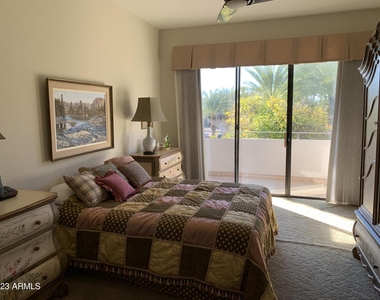 7222 E Gainey Ranch Road - Photo Thumbnail 10