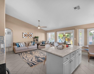 18240 N 45th Street - Photo Thumbnail 6