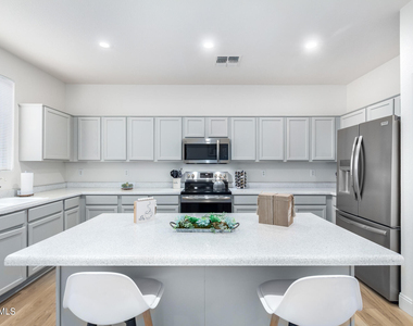 5260 E Hopi Avenue - Photo Thumbnail 13