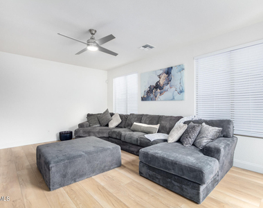 5260 E Hopi Avenue - Photo Thumbnail 8
