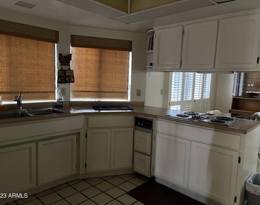 8508 N 84th Street - Photo Thumbnail 15