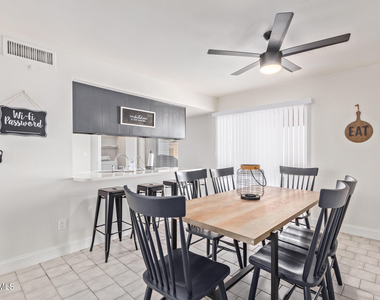 114 W Hunter Street - Photo Thumbnail 14