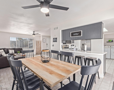 114 W Hunter Street - Photo Thumbnail 15