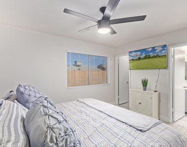 114 W Hunter Street - Photo Thumbnail 21