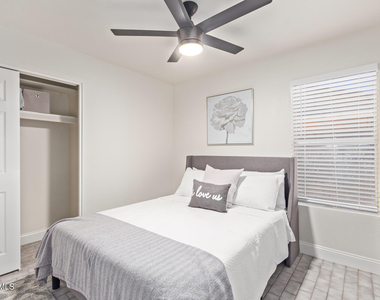 114 W Hunter Street - Photo Thumbnail 34
