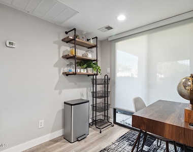 9355 N 91st Street - Photo Thumbnail 11