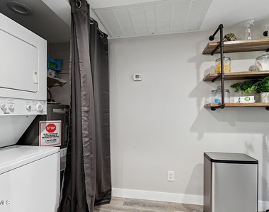 9355 N 91st Street - Photo Thumbnail 12