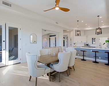 6884 E Amber Sun Drive - Photo Thumbnail 13