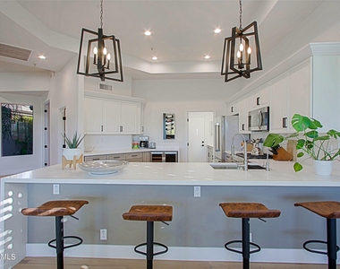 6884 E Amber Sun Drive - Photo Thumbnail 8