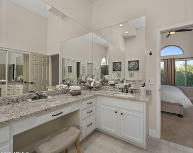 8245 E Bell Road - Photo Thumbnail 16