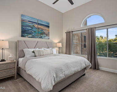 8245 E Bell Road - Photo Thumbnail 12