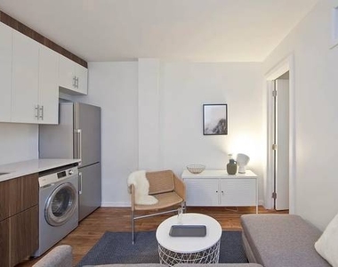136 William Street - Photo Thumbnail 4